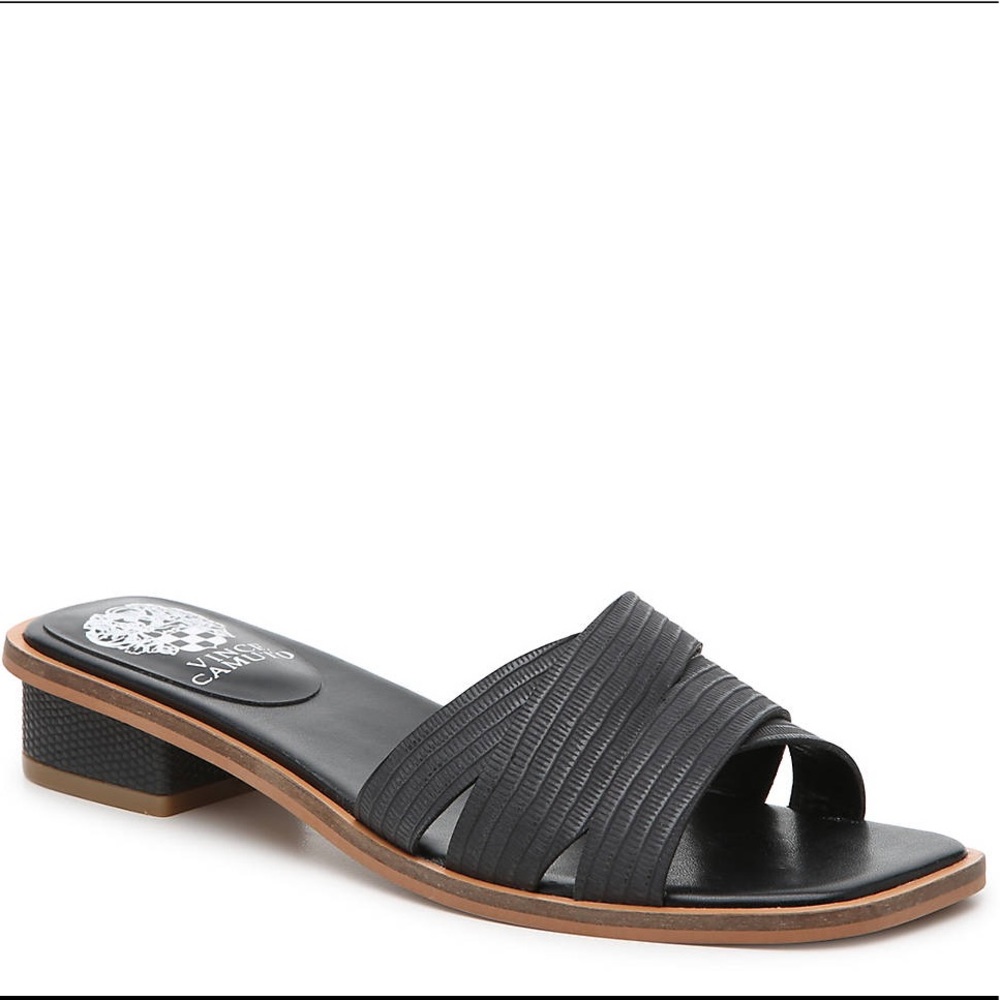VINCE CAMUTO YDELLE SANDALS / SIZE 7.5